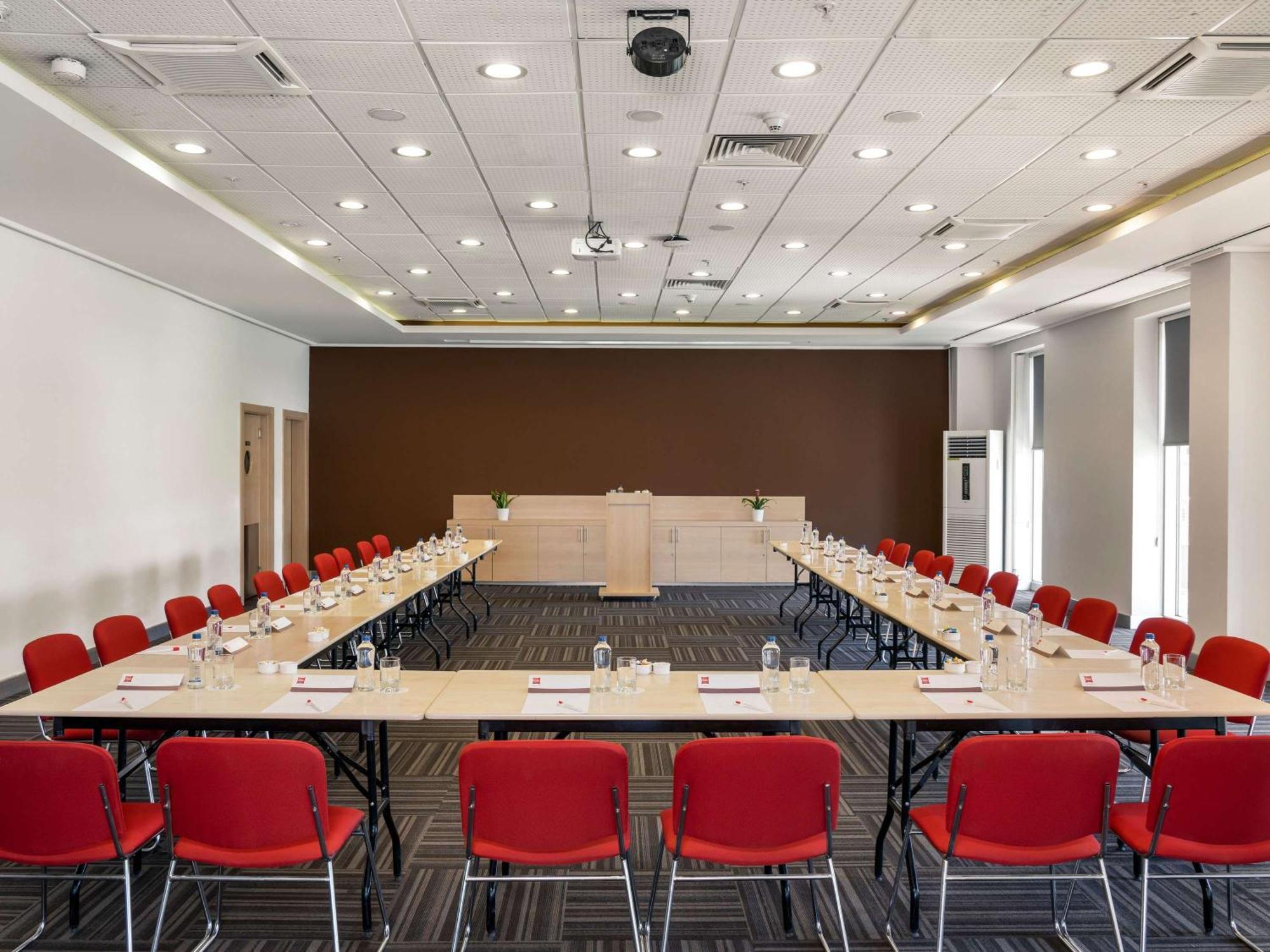 Ibis Adana Hotel Luaran gambar